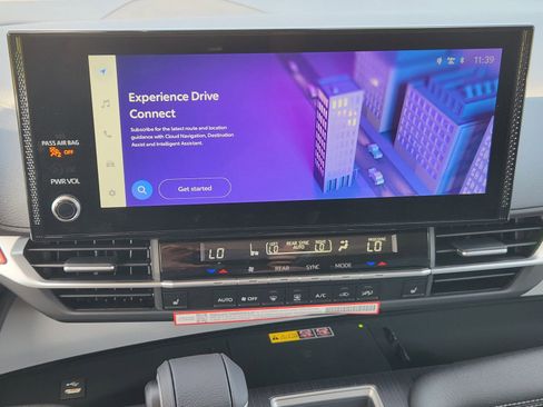 New 2026 Toyota Sienna XLE FWD image 16