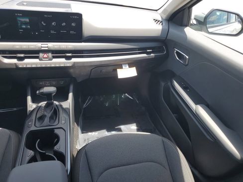 New 2026 Kia K4 FWD image 25