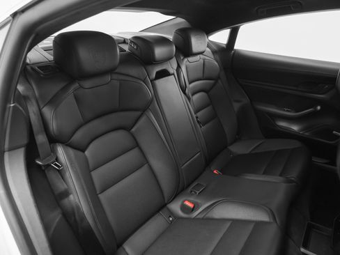 Certified 2021 Porsche Taycan Turbo image 29