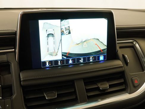 Used 2022 Chevrolet Tahoe LT w/ Luxury Package AWD/4WD image 20