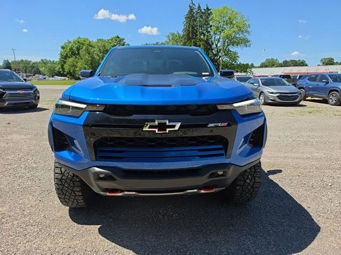 Used 2024 Chevrolet Colorado ZR2 w/ LPO, Sports Bar Package AWD/4WD image 2