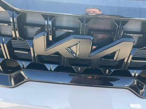 Used 2025 Kia Telluride EX X-Line image 31