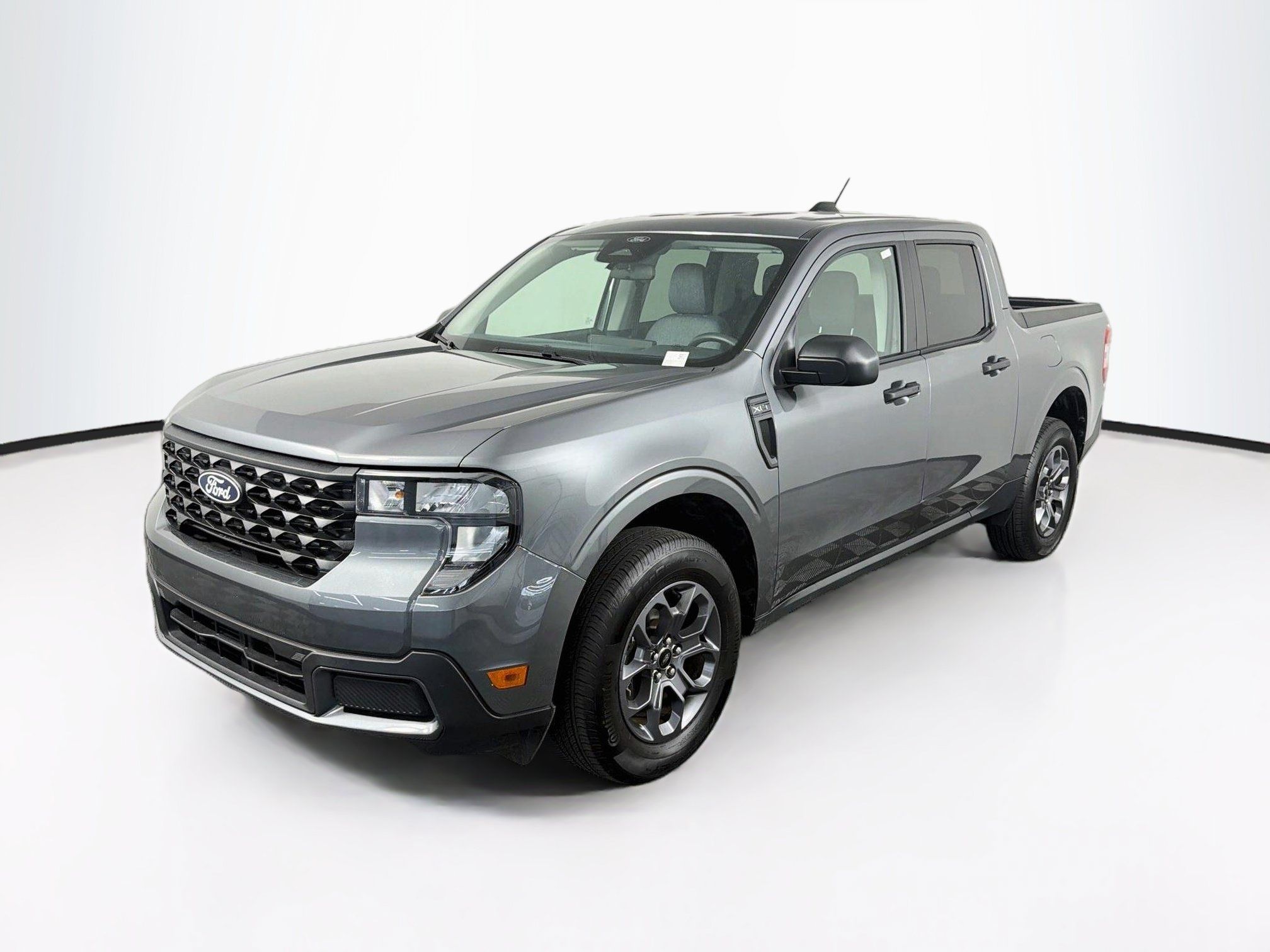 Used 2026 Ford Maverick XLT AWD/4WD image 3