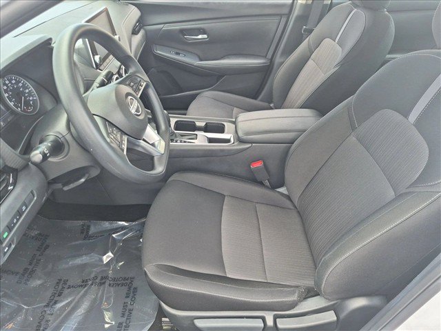Used 2025 Nissan Sentra SV FWD image 15