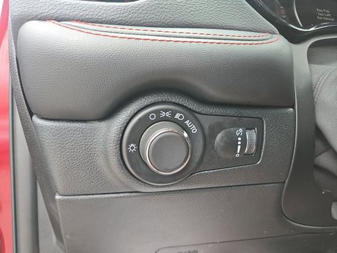 Used 2024 Dodge Durango GT image 30