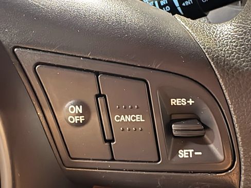 Used 2012 Kia Forte EX FWD image 23