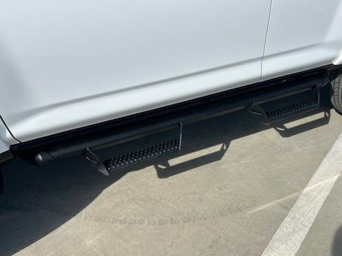 Used 2023 Toyota 4Runner SR5 Premium image 9