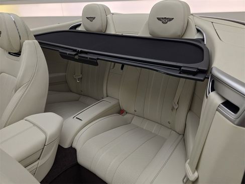 Used 2023 Bentley Continental GT Mulliner image 22