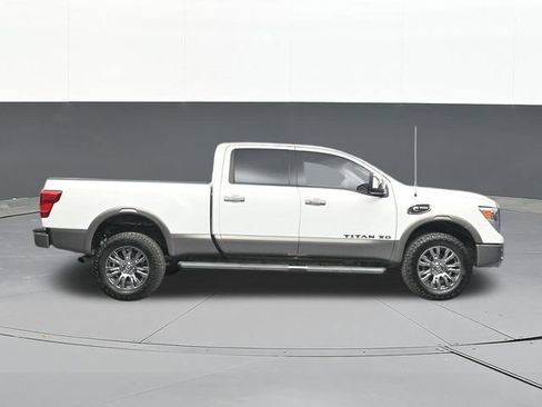 Used 2019 Nissan Titan Platinum Reserve w/ Platinum Utility Package AWD/4WD image 17