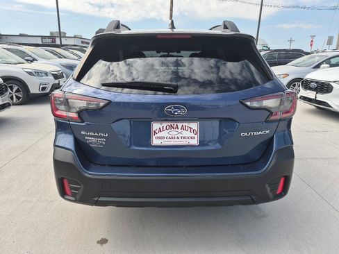 Used 2022 Subaru Outback Premium AWD/4WD image 7