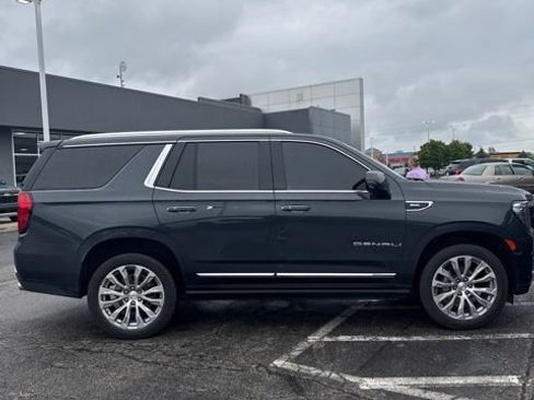 Used 2022 GMC Yukon Denali AWD/4WD image 13