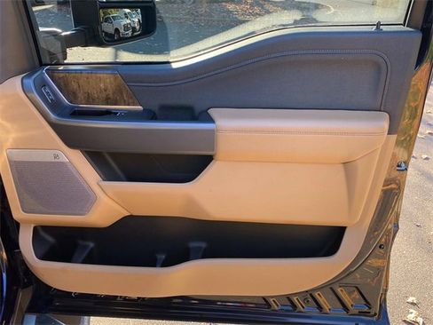 Used 2025 Ford F450 Lariat w/ Chrome Package image 37