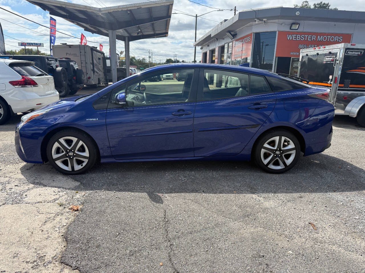 Used 2017 Toyota Prius Three Touring w/ Protection Package FWD image 1