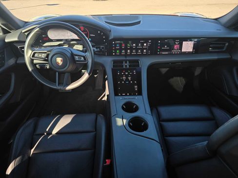 Used 2023 Porsche Taycan 4S w/ Technology Package image 20