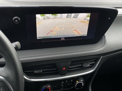 Used 2024 Buick Encore GX Sport Touring image 18