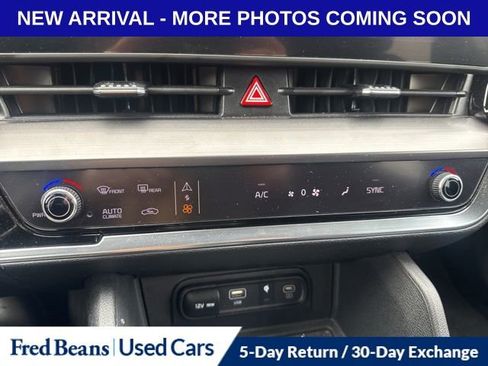 Used 2023 Kia Sportage EX image 10