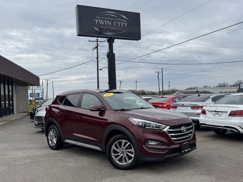 Used 2017 Hyundai Tucson SE Plus image 1