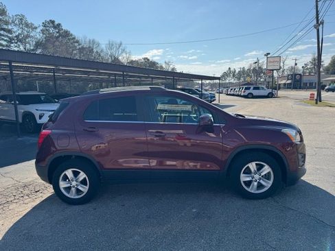 Used 2016 Chevrolet Trax LT w/ LT Convenience Package image 5