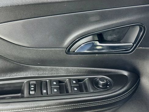 Used 2018 Buick Encore Preferred FWD image 18