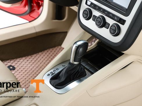 Used 2015 Volkswagen Eos Executive FWD image 39