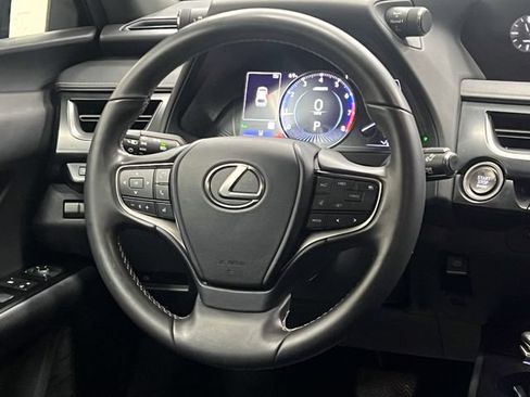 Used 2019 Lexus UX 200 w/ Accessory Package 2 FWD image 15