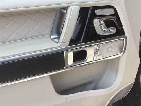 Used 2025 Mercedes-Benz G 550 image 16