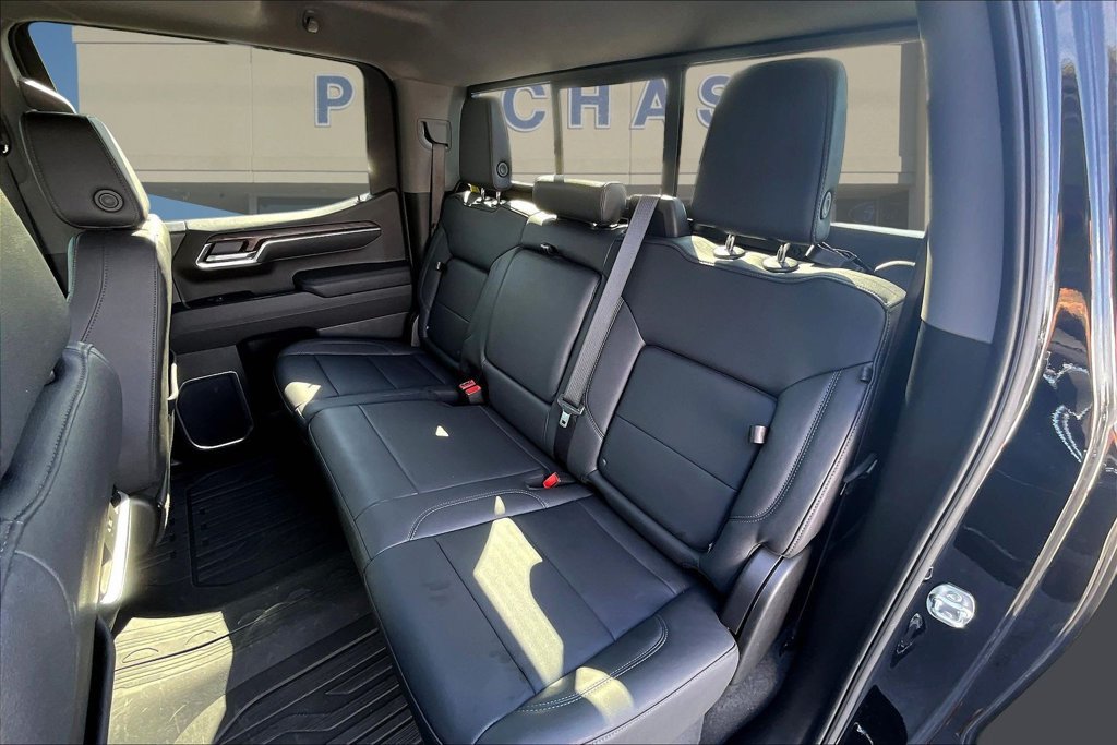 Used 2025 GMC Sierra 1500 SLT w/ SLT Premium Package AWD/4WD image 25
