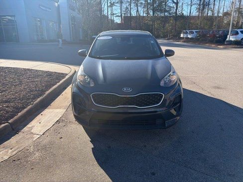 Used 2022 Kia Sportage LX image 9