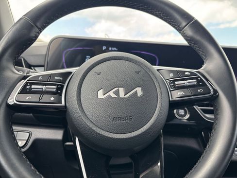 Used 2025 Kia Seltos S FWD image 25