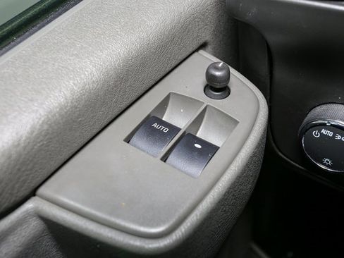 Used 2022 Chevrolet Express 2500 image 27