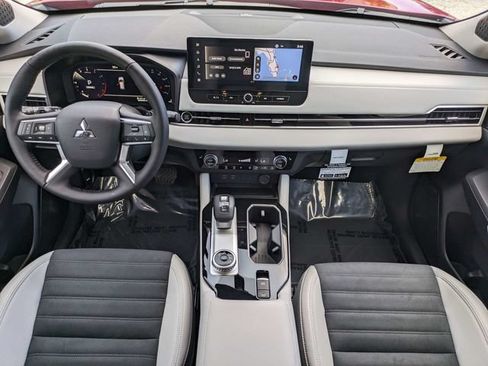 New 2026 Mitsubishi Outlander SE FWD image 15