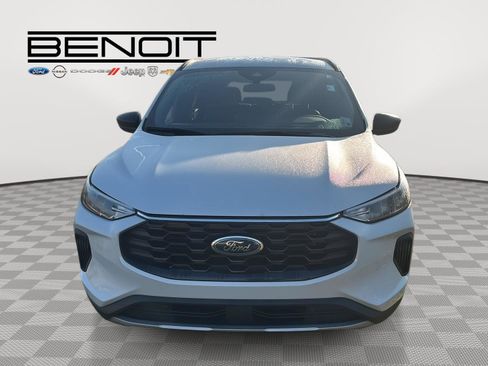 Used 2025 Ford Escape ST-Line w/ Equipment Group 301A image 2