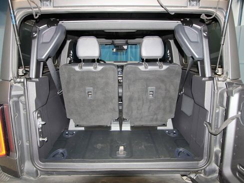 Used 2023 Ford Bronco Badlands image 37