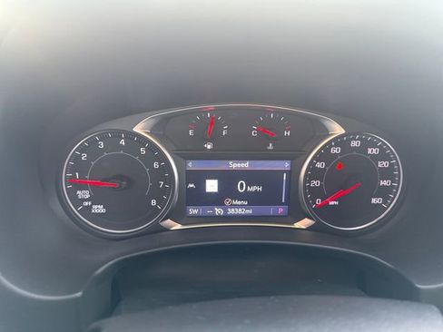 Certified 2023 GMC Terrain SLE w/ Driver Convenience Package image 4