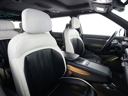 Used 2024 Kia EV9 GT-Line image 23