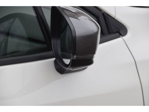 Used 2025 Subaru Crosstrek 2.0i Premium image 27