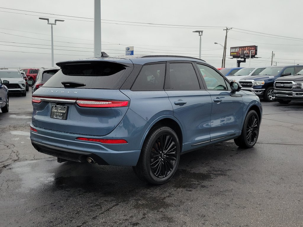 Certified 2023 Lincoln Corsair Reserve w/ Equipment Group 201A AWD/4WD image 4
