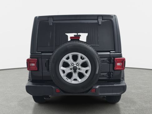 Used 2021 Jeep Wrangler Unlimited Islander image 6