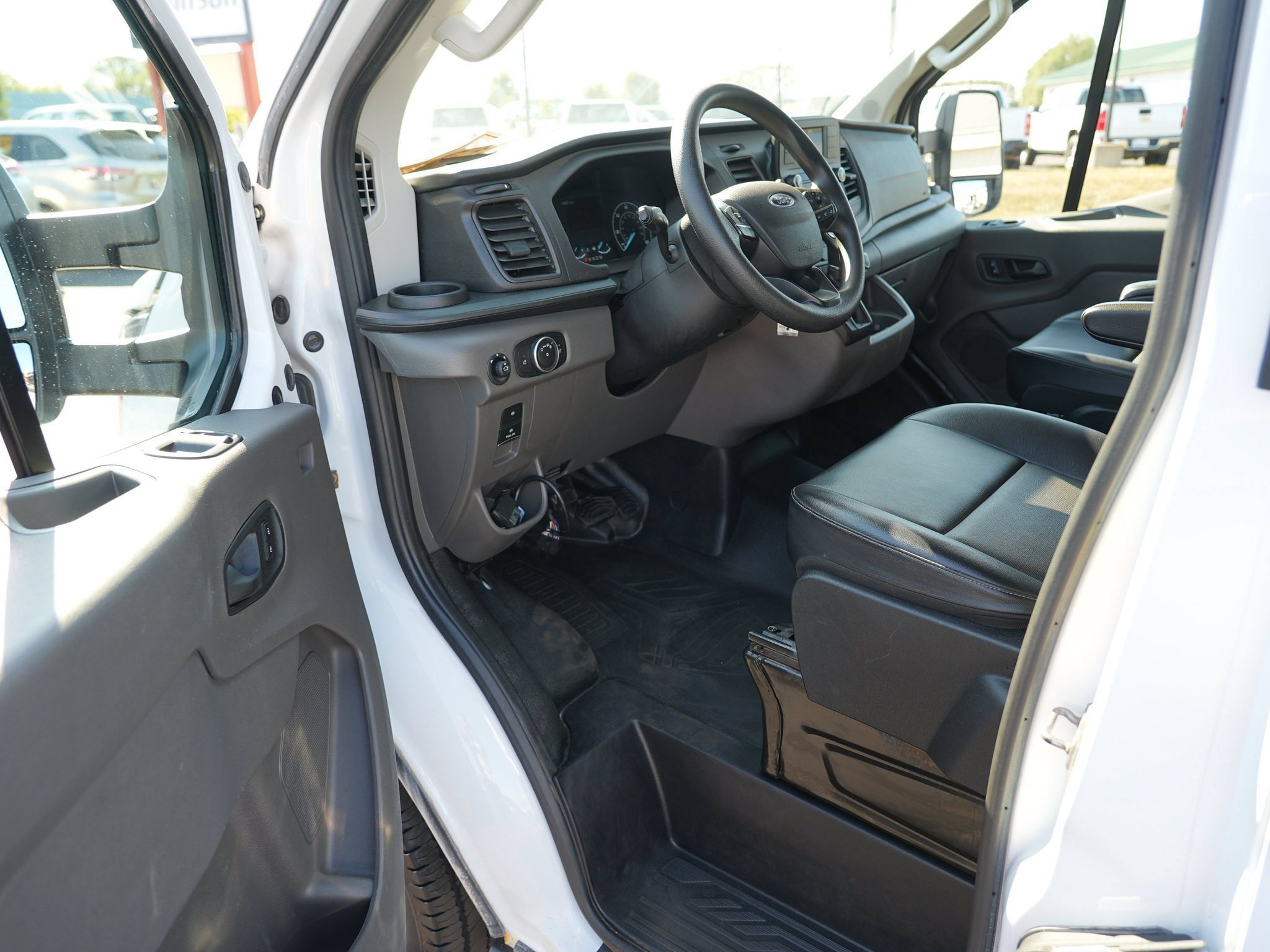 Used 2021 Ford Transit 350 XL RWD image 14