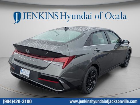 New 2026 Hyundai Elantra SEL Sport image 3