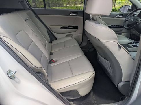 Used 2019 Kia Sportage EX FWD image 24
