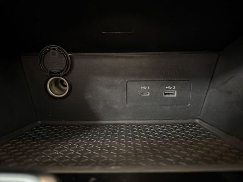 Used 2022 Nissan Pathfinder SL w/ SL Black Package image 30