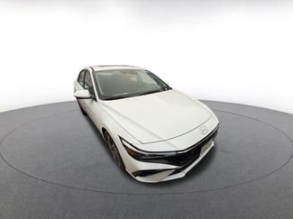 Used 2025 Hyundai Elantra SEL video 2