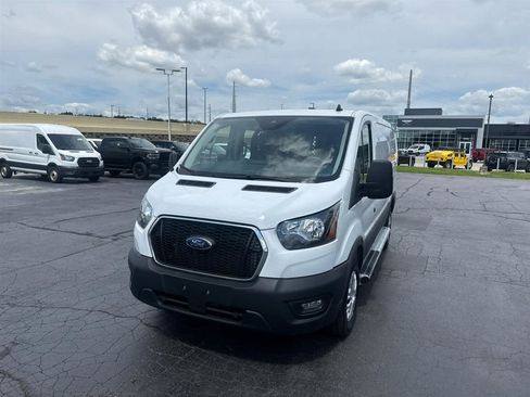 Used 2024 Ford Transit 250 Low Roof w/ Exterior Upgrade Package RWD image 9