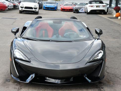 Used 2019 McLaren 570S Spider image 11