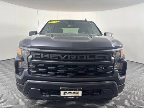 Used 2022 Chevrolet Silverado 1500 Custom AWD/4WD image 32