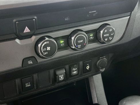 Used 2019 Toyota Tacoma TRD Off-Road RWD image 22