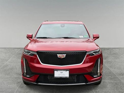Used 2024 Cadillac XT6 Sport image 8