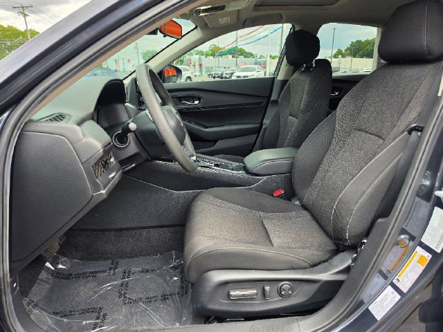 Used 2024 Honda Accord EX image 6
