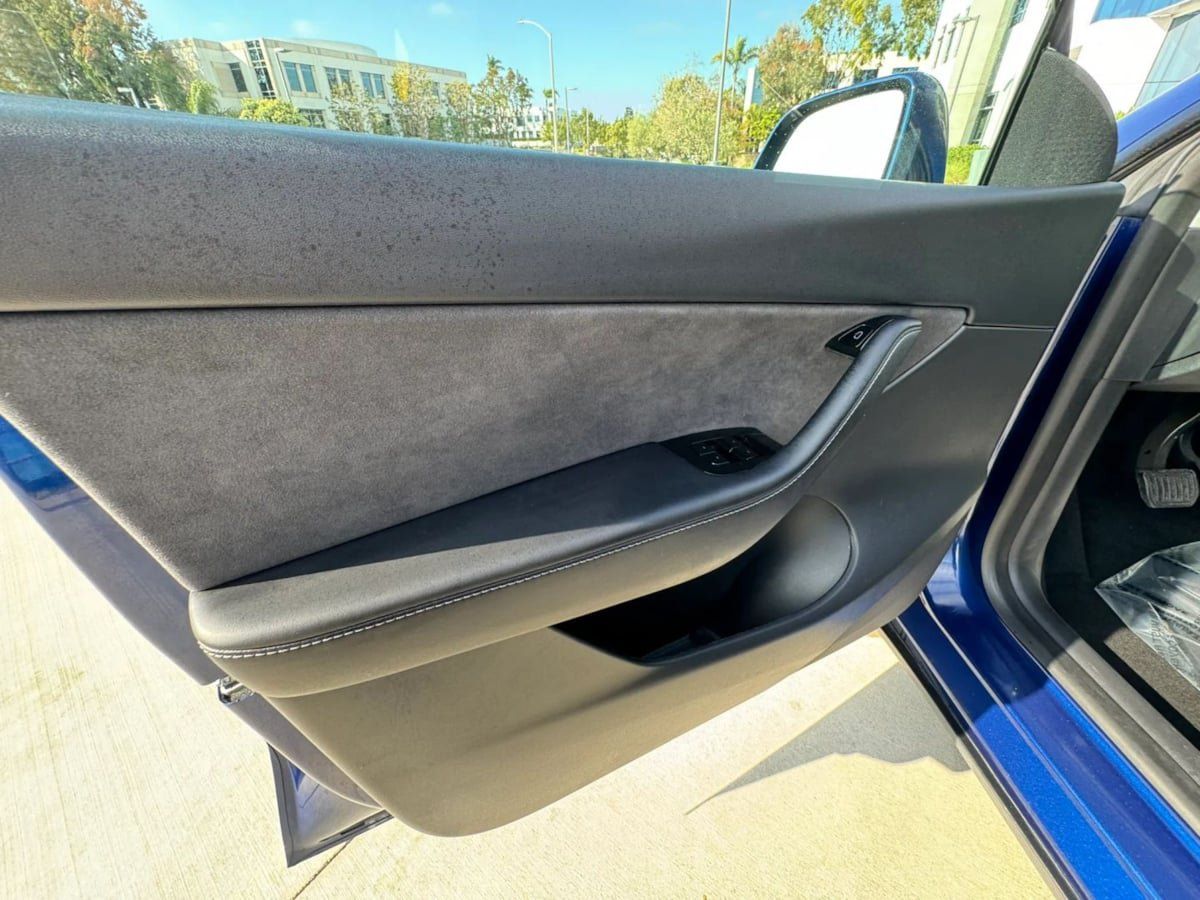 Used 2023 Tesla Model Y Long Range AWD/4WD image 16